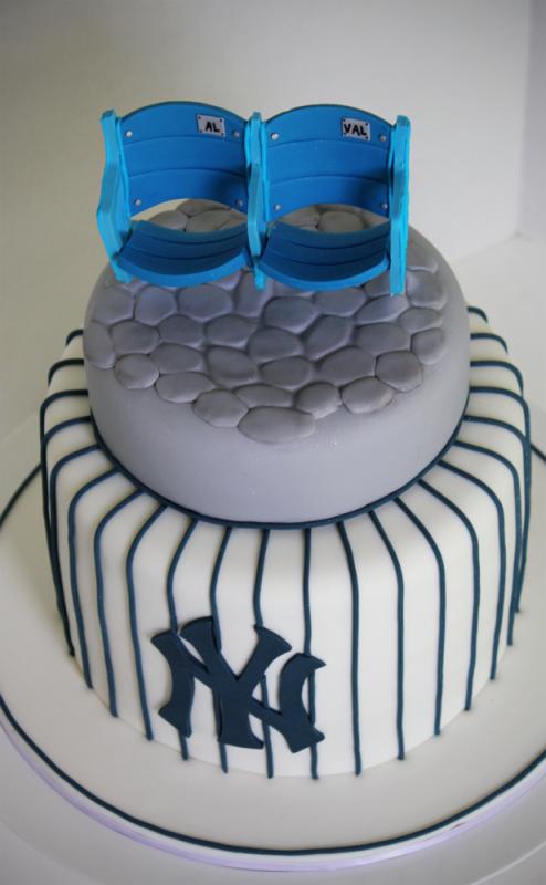 New York Yankees Inspired Cake  Yankee cake, Yankees birthday